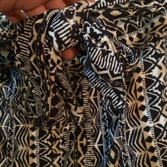 Terra & Sky Patterned Shorts 3X - Picture 4 of 6
